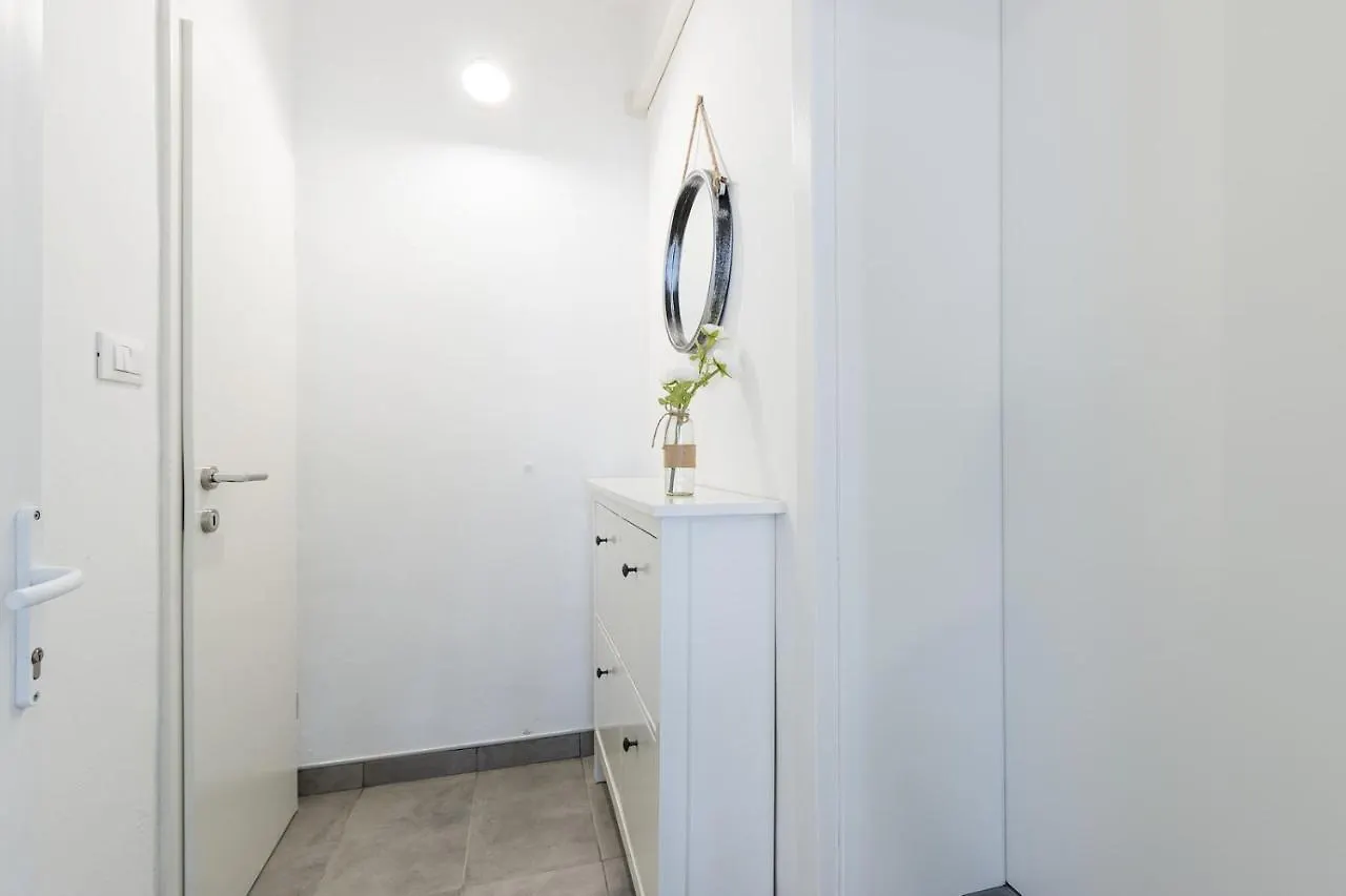 Holiday Apartment Near The Beach Fazana