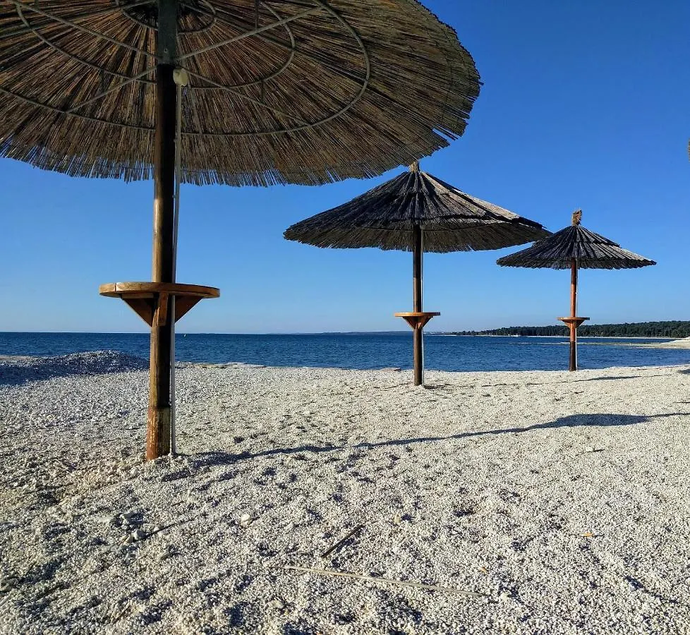 Holiday Apartment Near The Beach Fažana